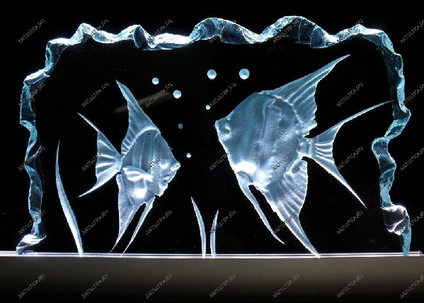 Картина на стекле в ванной - рыбы