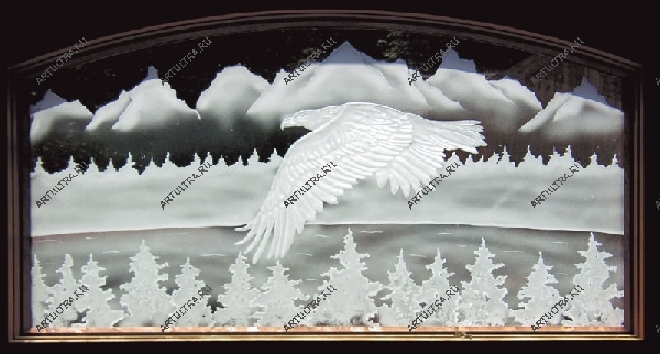 Пескоструйная картина-витраж - летящий орел