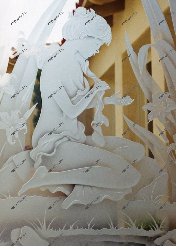 Пескоструйное полотно для шкафа-купе может быть украшено не только рисунком но и имитацией фото.