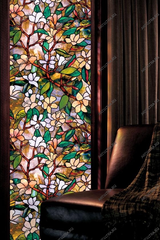 Заливной витраж - цветущая магнолия